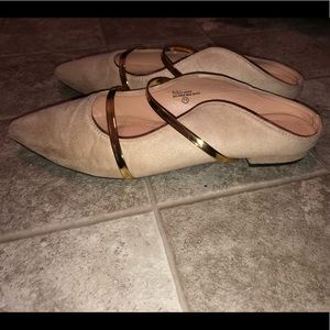 Chase + Chloe nude suede pointed toe flats